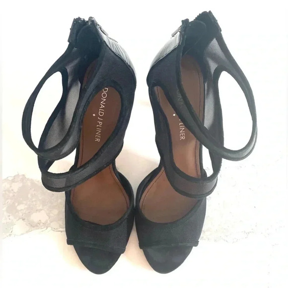 Donald J Pliner Adele Women’s Heel Sandals Black Mesh Zip Closure‎ EUC Size 7 - Picture 7 of 7